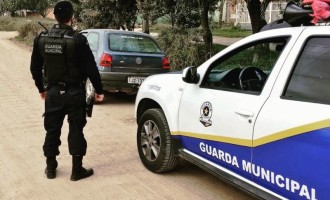 GUARDA MUNICIPAL : Veículo furtado é localizado no Areal