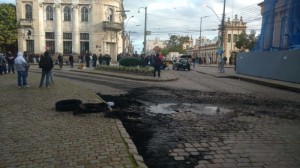 CLIMA esteve quente em frente ao principal gabinete municipal