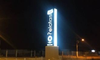 Prefeitura de Pelotas instala pórtico no acesso da Fernando Osório