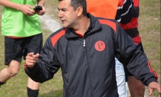 BASE :  Treinador do Progresso, Vidal avalia ano que seria promissor