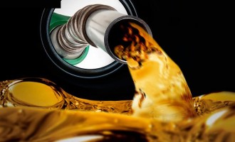 Litro da gasolina sobe R$ 0,09 nas refinarias da Petrobras