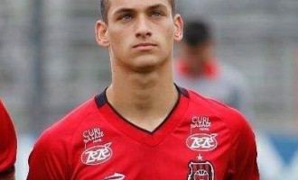 BRASIL : Luiz Henrique pede passagem no ataque Xavante