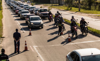 Mais de 400 veículos são abordados durante blitz educativa