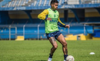 PELOTAS : Lobo anuncia reforço para suprir ausência de lesionados no ataque