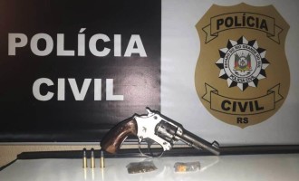 POLÍCIA CIVIL  : Mulher flagrada com  arma de traficante