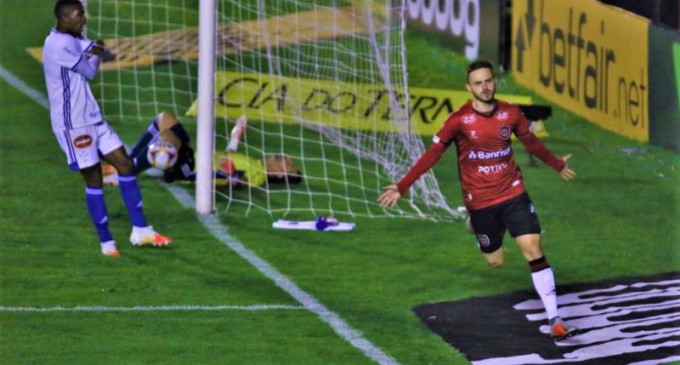 DERRUBOU O GIGANTE :  Xavante supera o Cruzeiro para conquistar primeira vitória na Série B