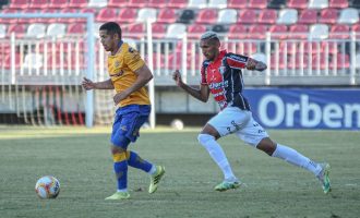 Em jogo de pênaltis perdidos, Pelotas e Joinville empatam em Santa Catarina