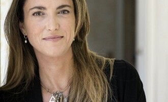 LIVRO : Vítima de linchamento digital, Patrícia Campos Mello distingue “infodemia” e jornalismo