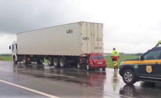 Mulher de 40 anos morre em acidente na BR 116, em Pelotas.