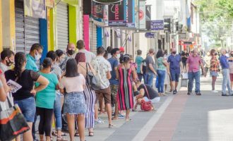 PANDEMIA : Bandeira preta não evita  aglomerações em Pelotas