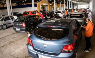 VACINAÇÃO NO DRIVE-THRU E ESCOLAS: Veja o calendário desta semana