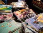 Prefeitura recebe doação de mais de 50 kits de material escolar