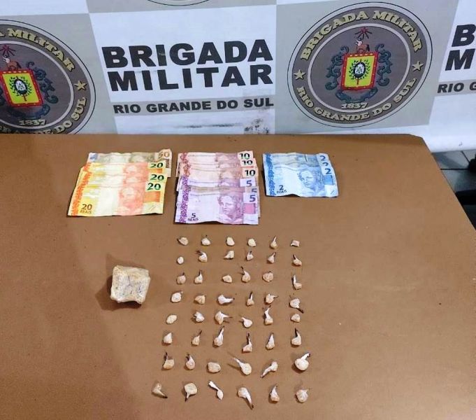 BRIGADA : Policiais do 5º BPChq apreendem drogas | Diário da Manhã