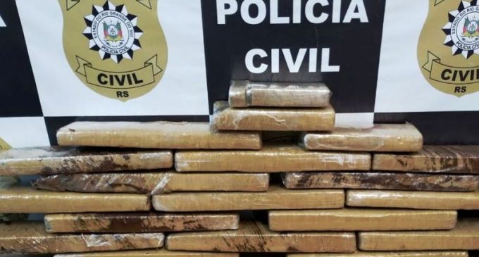 POLÍCIA CIVIL  : Três prisões e apreensão  de trinta quilos de maconha