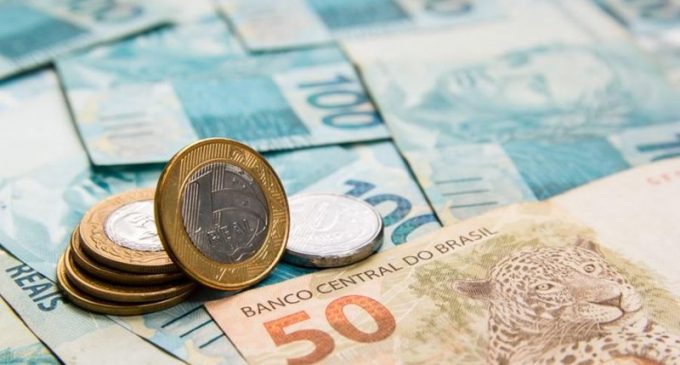 Instituições financeiras devem R$ 8 bilhões aos brasileiros
