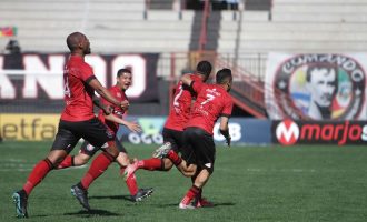 Brasil vence o Vitória e respira fora da zona de rebaixamento