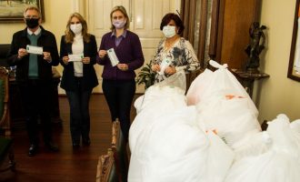 Prefeitura recebe doação de 7 mil máscaras infantis