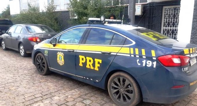 POLÍCIA RODOVIÁRIA : Casal argentino tenta fuga  mas é abordado na BR 471