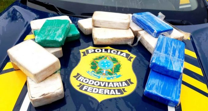 POLÍCIA RODOVIÁRIA :  Traficante é flagrado com  dezesseis quilos de drogas