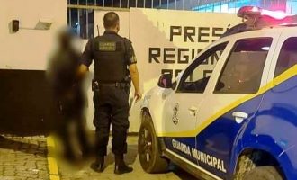 GUARDA MUNICIPAL  : Homem é preso por danos  em postes de iluminação