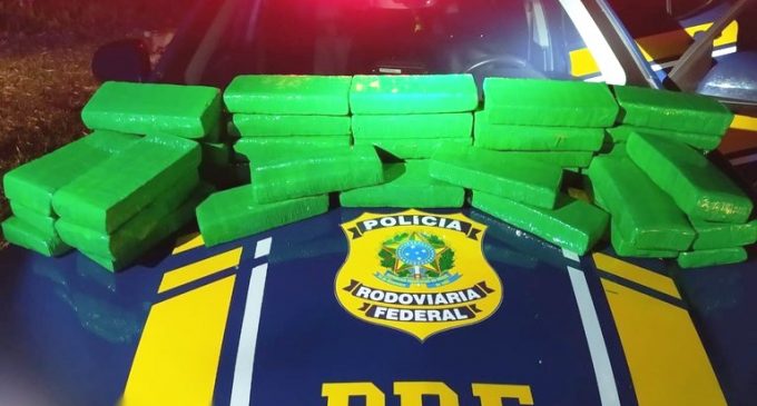 POLÍCIA RODOVIÁRIA  : Traficante é preso com 30Kg de maconha