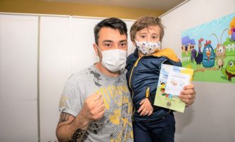 Prossegue a campanha para atualização de cadernetas de vacinação para jovens