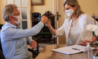 Paula transmite cargo a Idemar