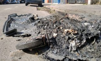 VANDALISMO : Contêineres queimados na área central