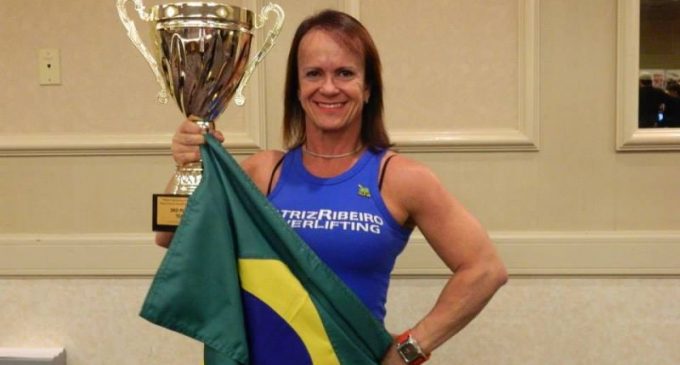 PELOTENSE EM ALTA  : Beatriz Ribeiro brilha com quatro medalhas no Mercosul de Atletismo Máster