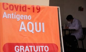 Postos de testagem gratuita para Covid-19 começam a funcionar