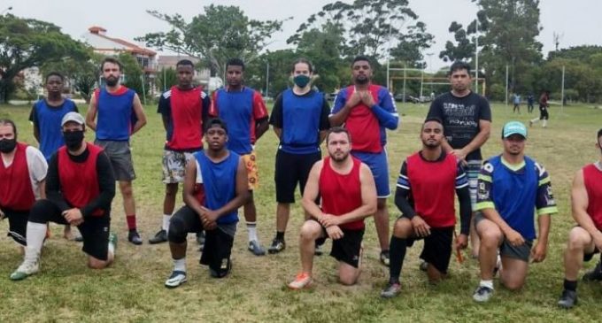 Pelotenses recrutam jogadores para disputar Futebol Americano