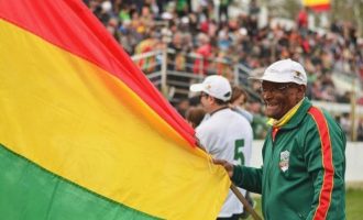 O TREM PARTIU : Pelotenses se despedem do maior torcedor no Rio Grande do Sul