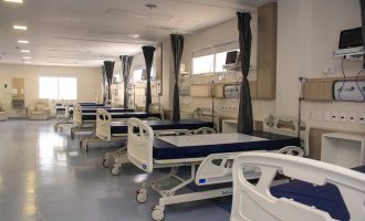 Prefeita conhece nova ala cirúrgica da Beneficência Portuguesa