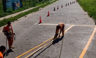 Semáforo acionado pelo pedestre na Avenida Bento