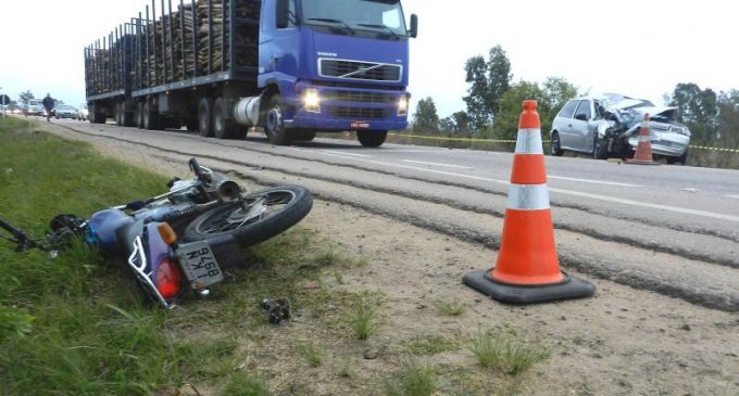 Estudo do DetranRS aponta que 52% dos condutores mortos no trânsito no RS estavam irregulares