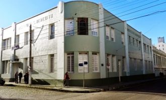 LIVRO :  Obra sobre Luciana de Araújo nos 121 anos do Instituto São Benedito