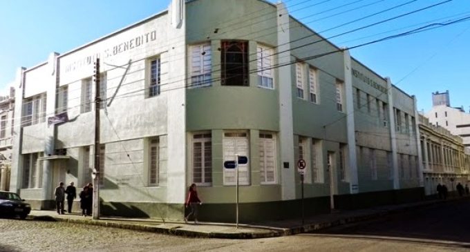 LIVRO :  Obra sobre Luciana de Araújo nos 121 anos do Instituto São Benedito