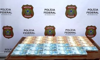 Apreensão de mochila com R$250 mil