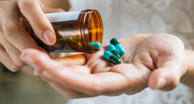 Pediatras relatam preocupação com falta de antibióticos infantis em farmácias