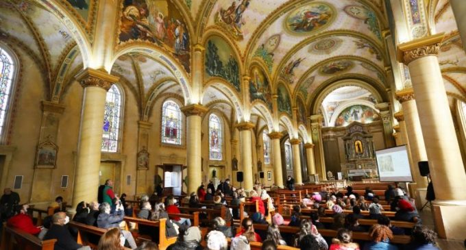 Nave central da Catedral de Pelotas começa a ser restaurada