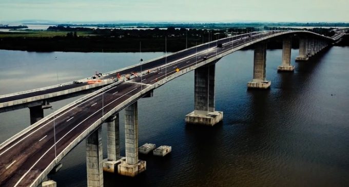 Travessia Paixão Côrtes é o  nome da segunda ponte do Guaíba