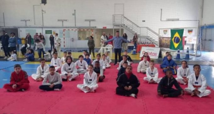 Evento de Taekwondo reúne mais de 170 participantes