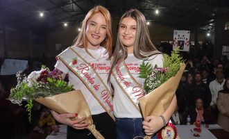 Eleita a corte do morango para a 4ª Festa Municipal