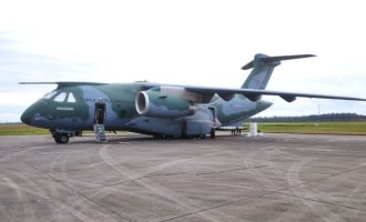 KC-390 da FAB pousa no Aeroporto Internacional de Pelotas