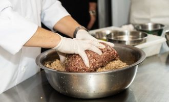 Recuperandos da Apac participam de oficina de produção de alimentos