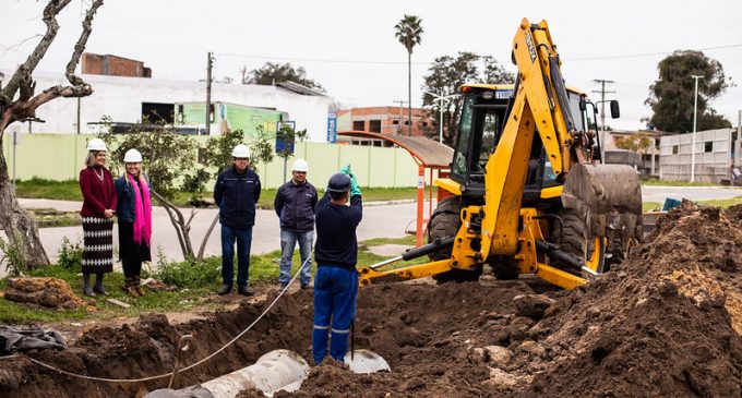 Sanep instala nova tubulação de drenagem no Simões Lopes