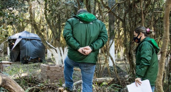 Prefeitura inicia retirada de demarcações ilegais na mata do Totó