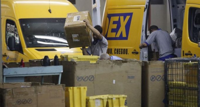 Correios realizam leilão de 41 mil itens que não puderam ser entregues