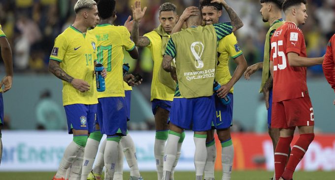 CLASSIFICADO :  Brasil bate Suíça com golaço de Casemiro e está nas oitavas