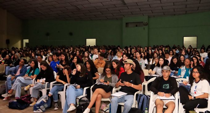 Auditório do Pelotense lotado para Aulão Aberto do Enem 2022